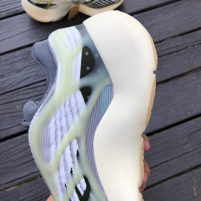 Adidas Yeezy 700 V3 Fade Salt