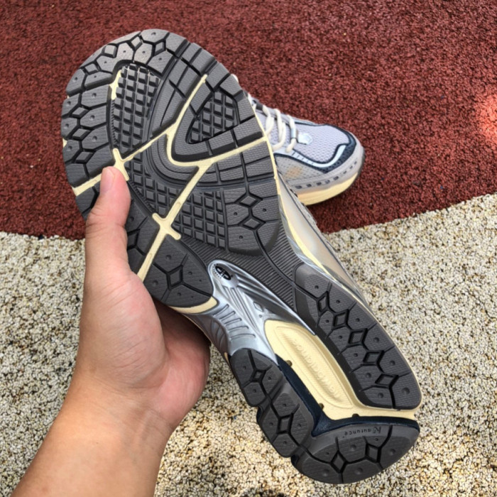 New Balance 1906R thisisneverthat ''The 2022 Downtown Run''