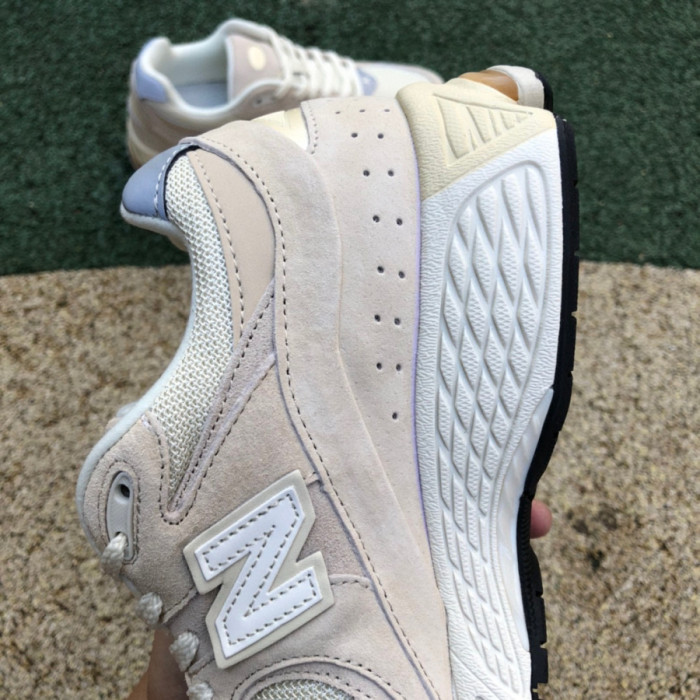 New Balance 2002R Off White