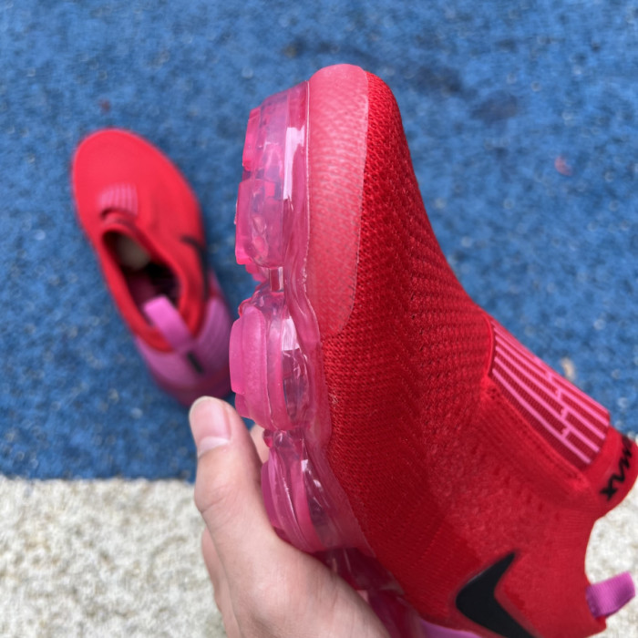 Air VaporMax Moc 2 University Red Fuchsia Blast