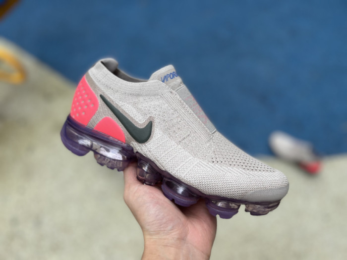 Air VaporMax Moc 2 Moon Particle