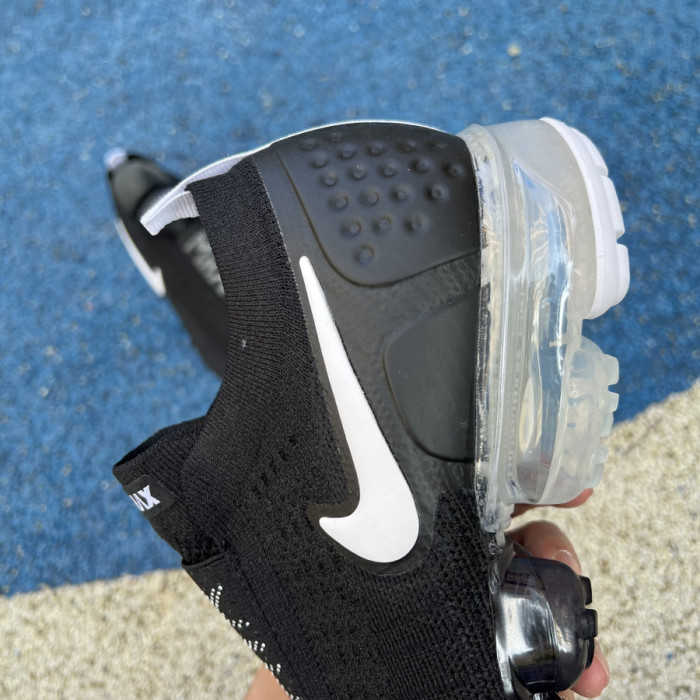 Air VaporMax Moc 2 Black Light Cream