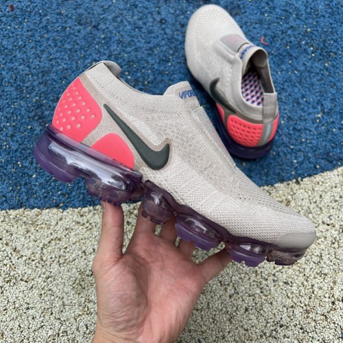 Air VaporMax Moc 2 Moon Particle