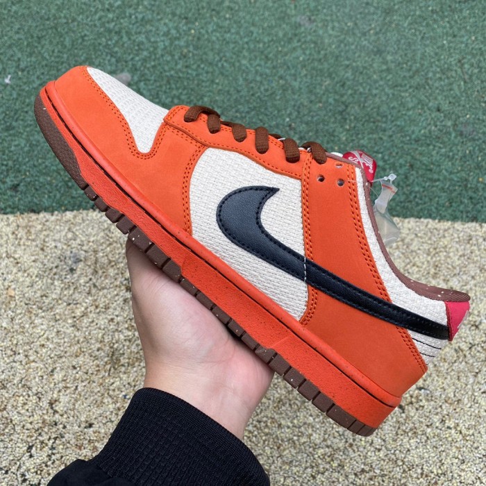 Nike SB Dunk Low Top Ramen