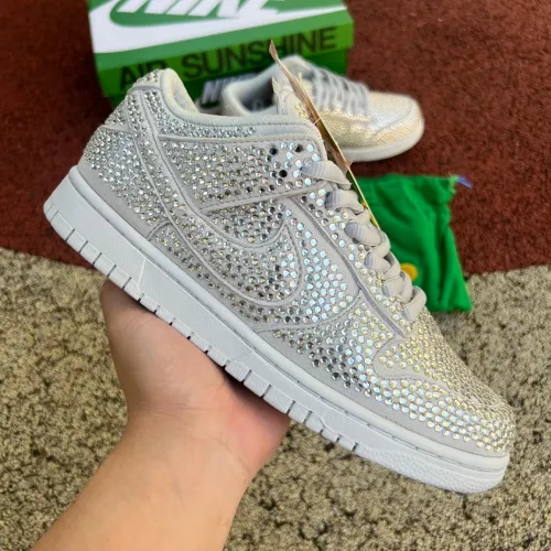 NIKE DUNK LOW CACTUS PLANT FLEA MARKET PURE PLATINUM