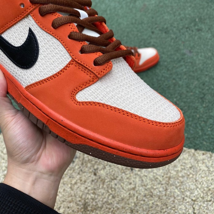Nike SB Dunk Low Top Ramen