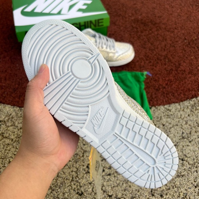 NIKE DUNK LOW CACTUS PLANT FLEA MARKET PURE PLATINUM