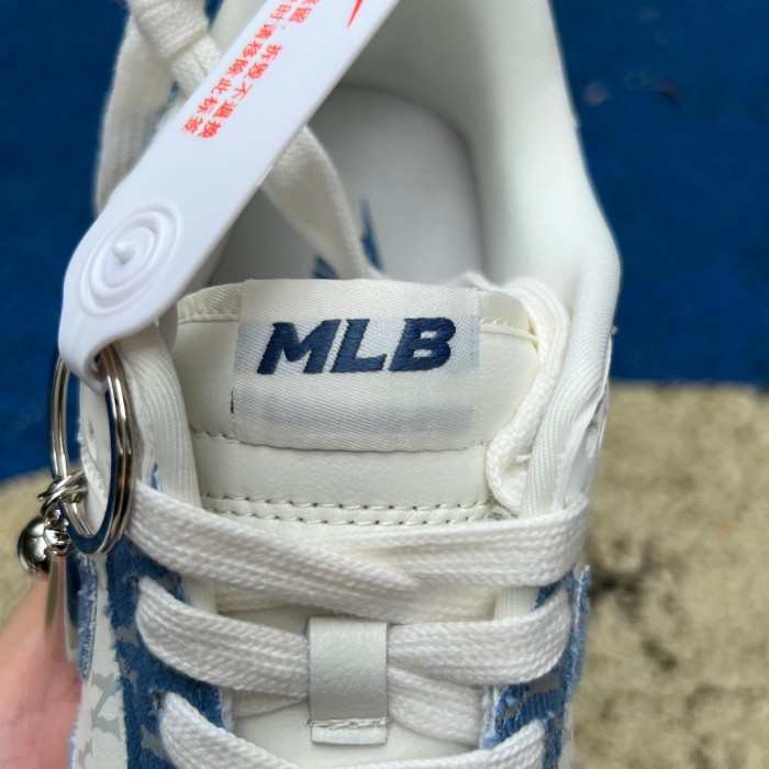 Nike SB Dunk Low MLB Denim Blue Off White