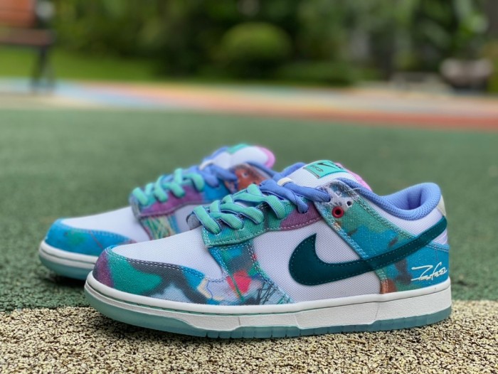 Nike SB Dunk Low Futura Laboratories Bleached Aqua