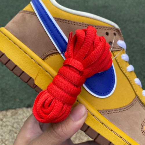 Nike SB Dunk Low Newcastle Brown Ale