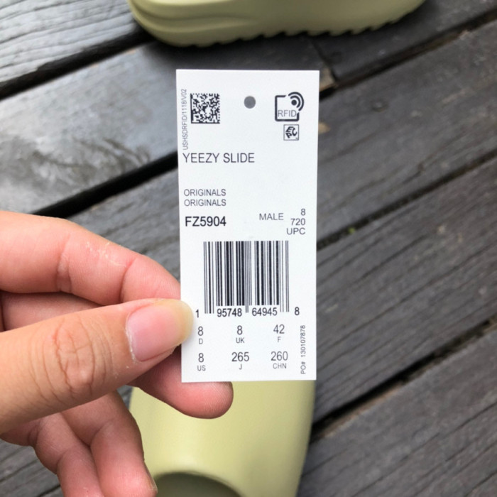 adidas Yeezy Slide Bone FZ5904
