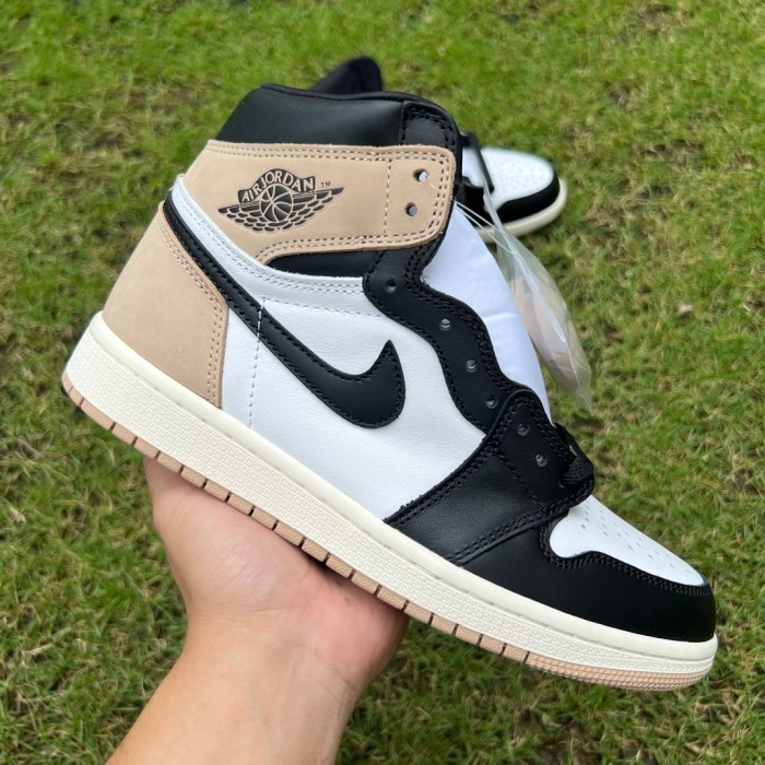 Air Jordan 1 Retro High OG Latte