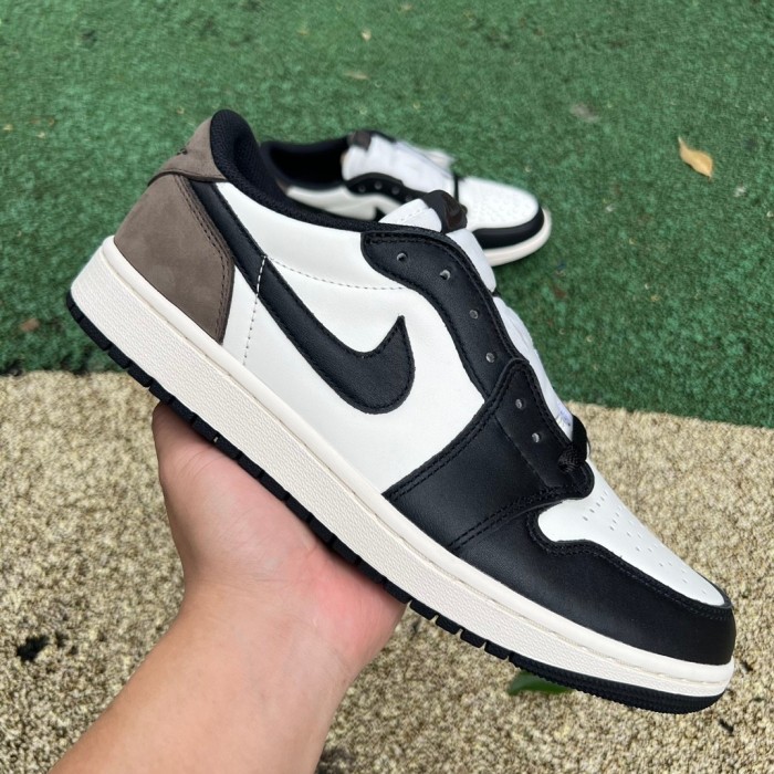 Air Jordan 1 Low OG Mocha