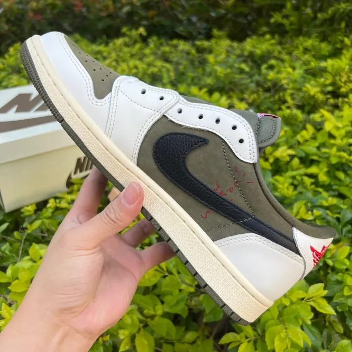 Air Jordan 1 Retro Low OG Travis Scott Olive Alternate