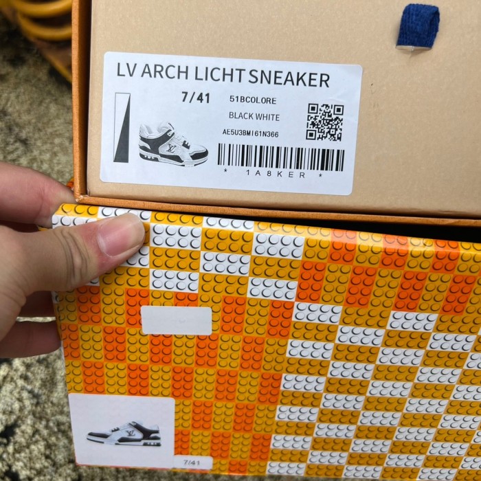 Louis Vuitton LV shoes