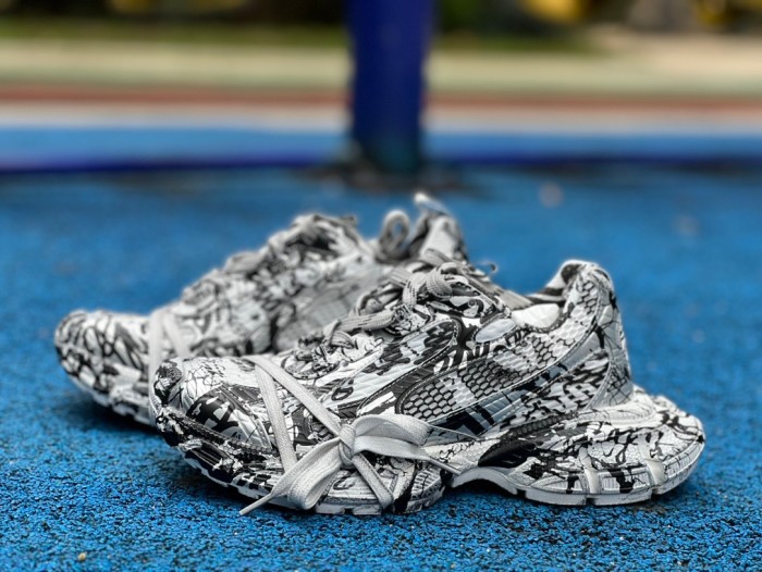 Balenciaga 3XL