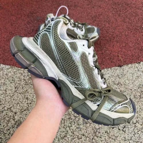 Balenciaga 3XL