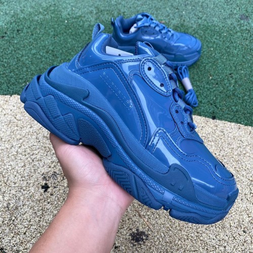 Balenciaga Triple S
