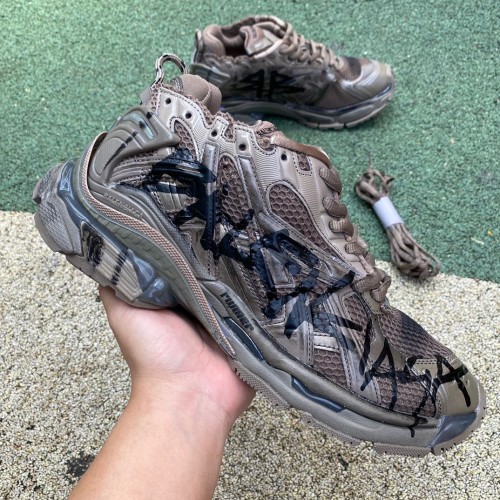 Balenciaga Runner