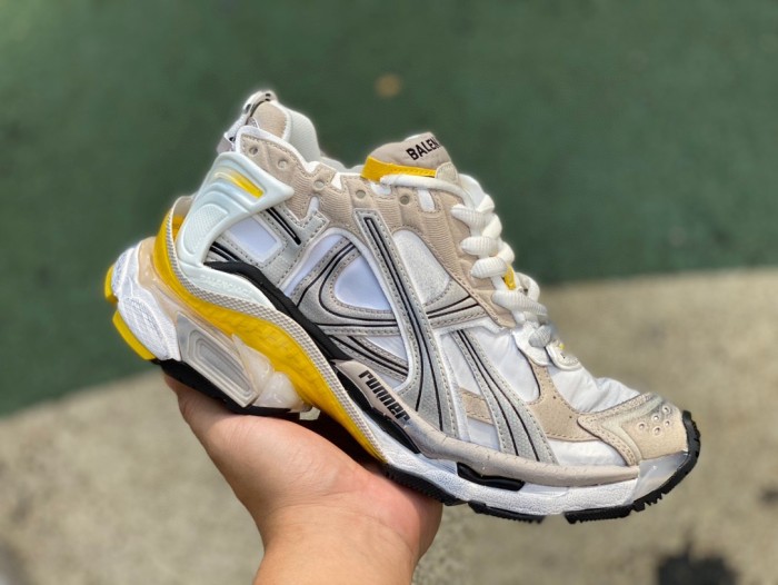 Balenciaga Runner