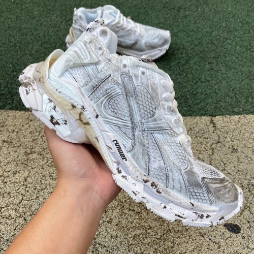 Balenciaga Runner