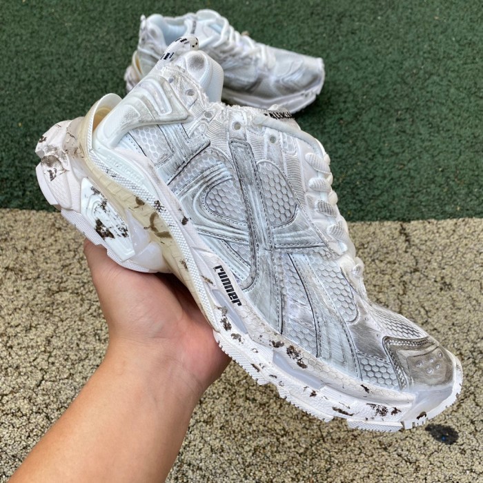 Balenciaga Runner
