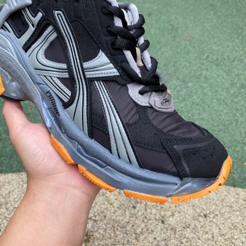 Balenciaga Runner