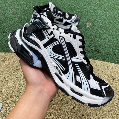 Balenciaga Runner