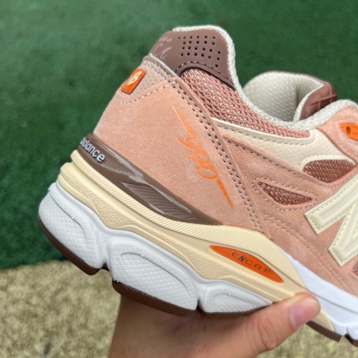 New Balance 990v3 MiUSA size? Exclusive Orange Cream