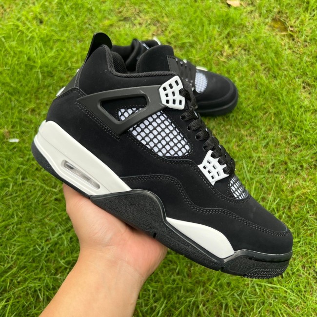 Air Jordan 4 Retro White Thunder