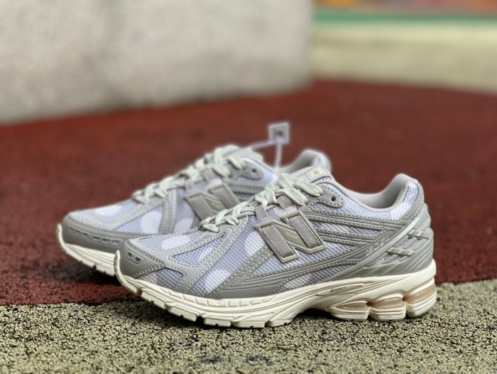 New Balance 1906R Polka Dot Moonrock