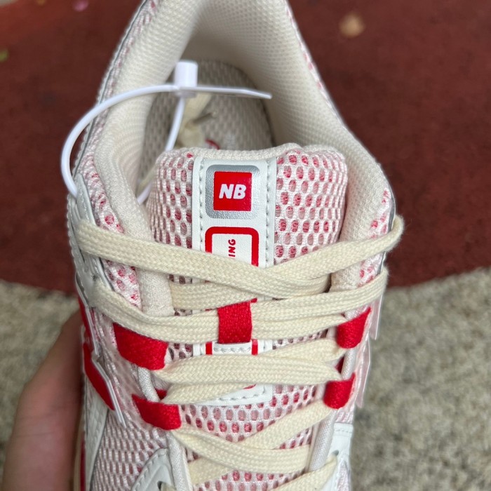 New Balance 1906R White Red