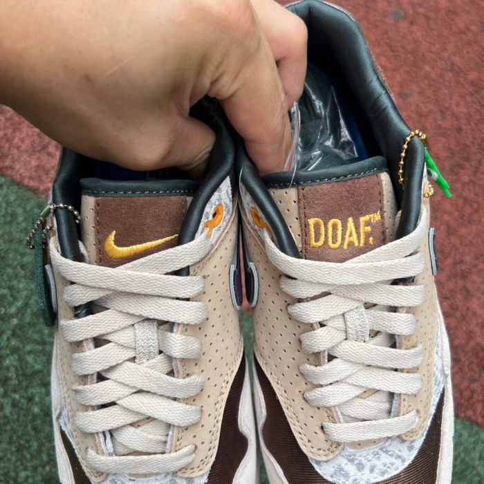 Nike Air Max 1 '87 Premium University of Oregon PE (2024)