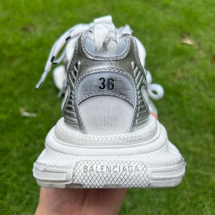 Balenciaga 3XL