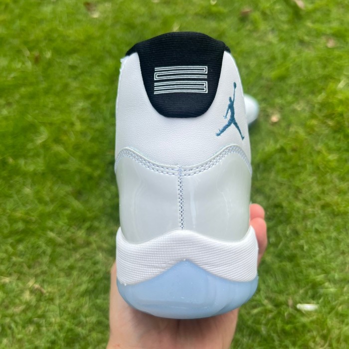 Air Jordan 11 Retro Columbia / Legend Blue 2024