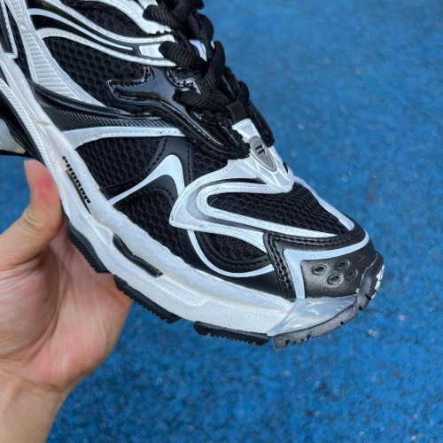 Balenciaga Runner