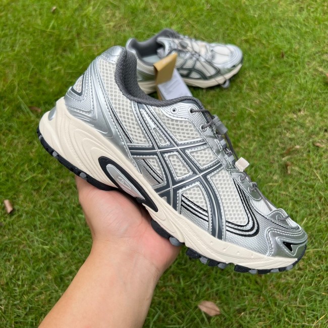ASICS Gel-Kahana TR V4 Silver White