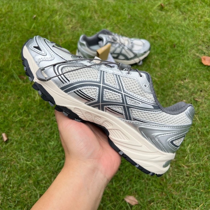 ASICS Gel-Kahana TR V4 Silver White