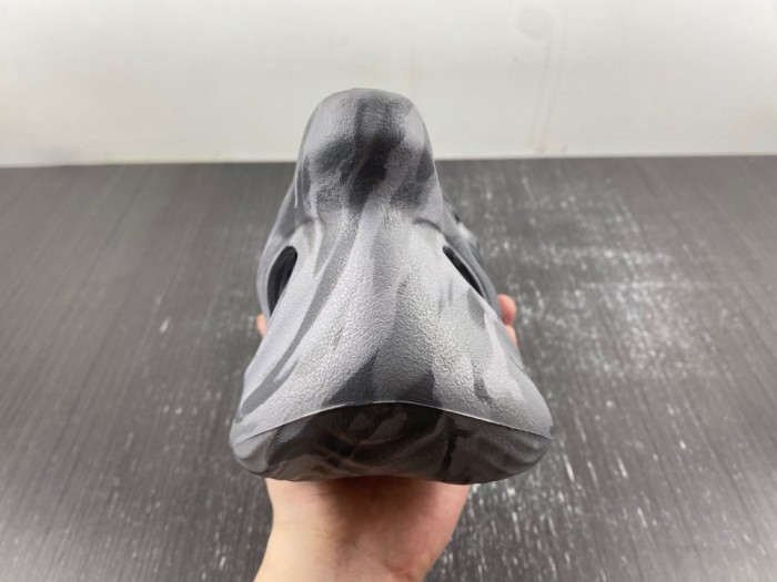 adidas Yeezy Foam RNR MX Granite IE4931
