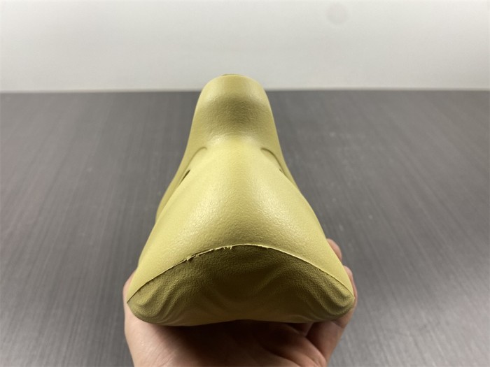 adidas Yeezy Foam RNNR Sulfur GV6775