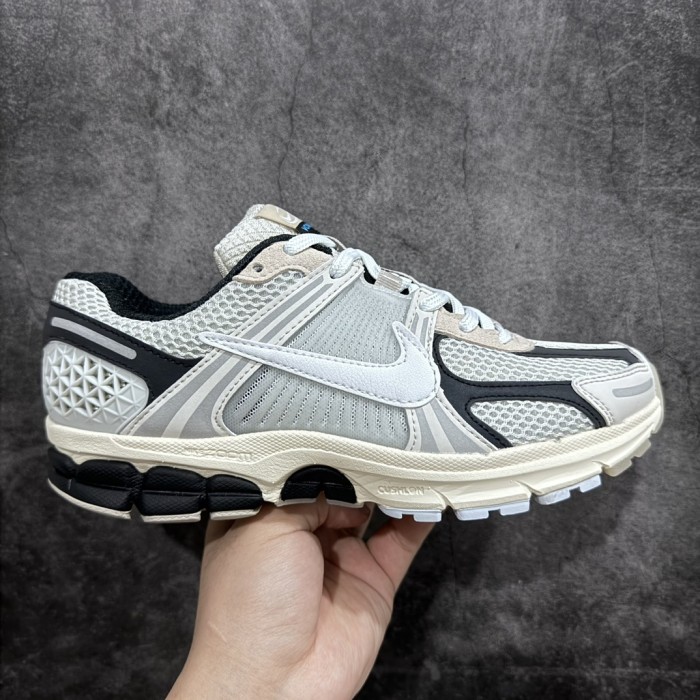 Nike Zoom Vomero 5 Supersonic Light Bone Black