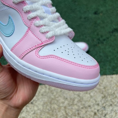 Air Jordan 1 Low SE Paw Print Pink Foam