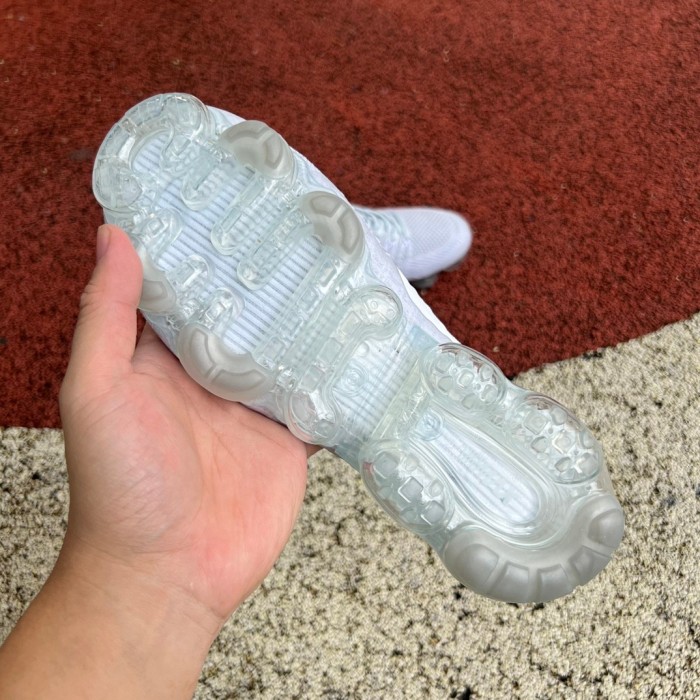 Nike Air VaporMax Triple White
