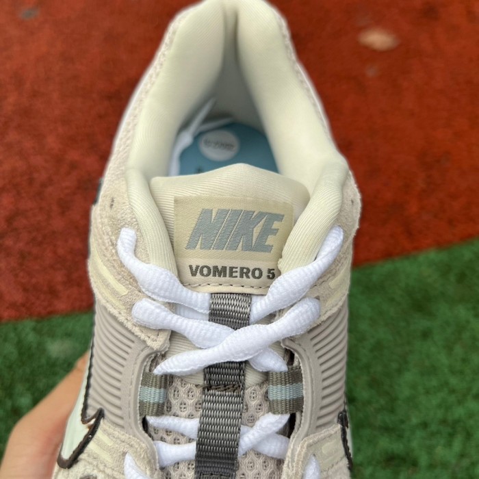 Nike Zoom Vomero 5 SE Light Orewood Brown