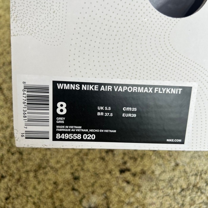 Nike Air VaporMax Platinum Red Black