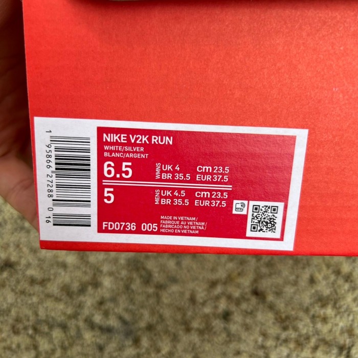 Nike V2K Run Black Metallic Silver