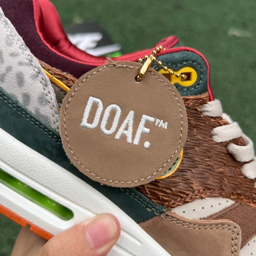 Nike Air Max 1 '87 Luxe University of Oregon PE (2024)