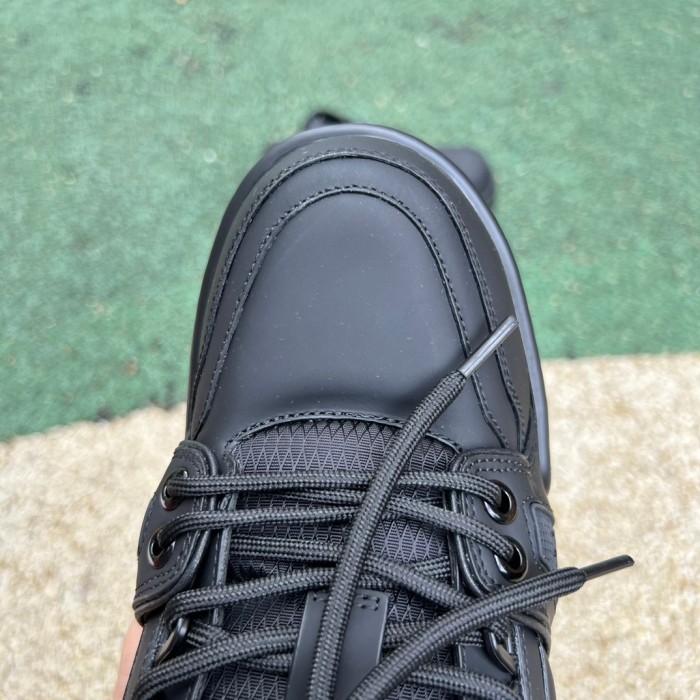 Louis Vuitton LV  Trainers
