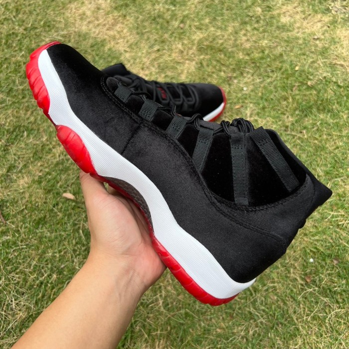 Air Jordan 11 Retro Bred Velvet