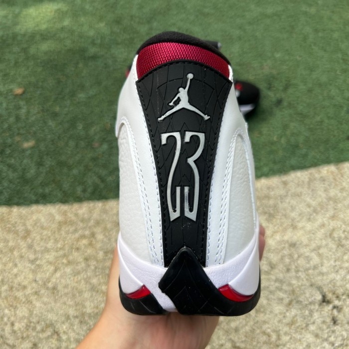 Air Jordan 14 Retro Black Toe (2024)